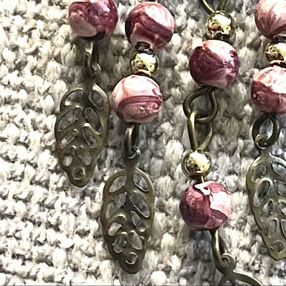 Drop earrings with pink beads - Picture 8 of 14